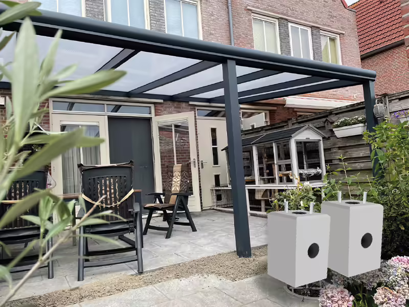 Fundament und Betonsäulen für Pergola-Montage