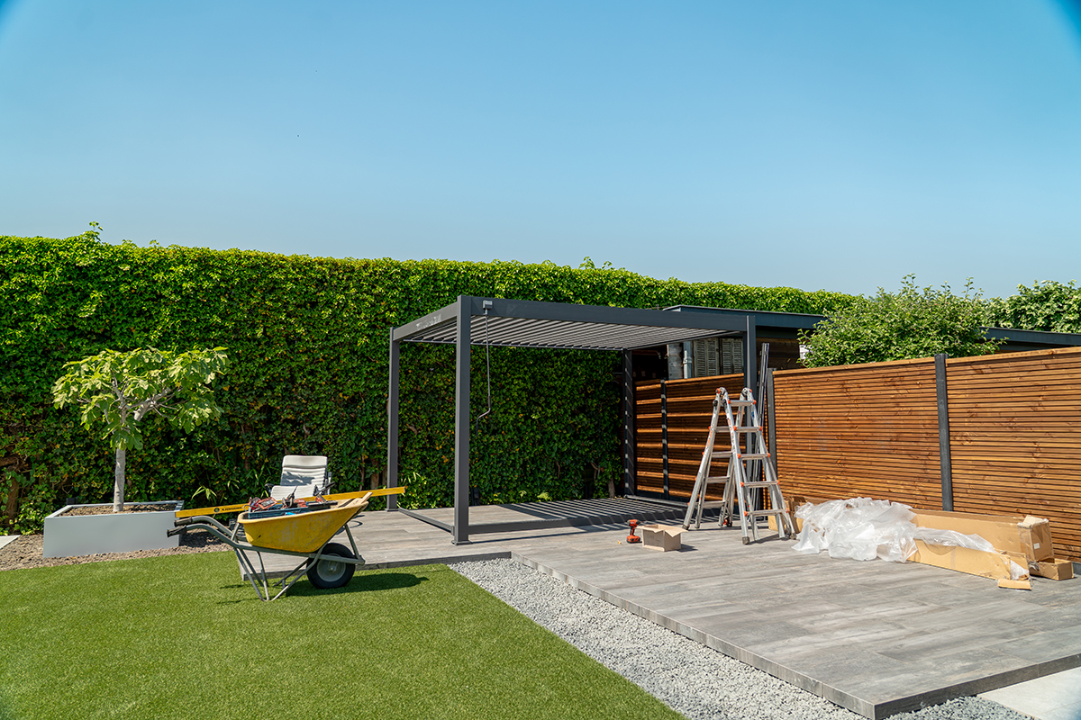 Montageanleitung von ForaVida für Terrassenüberdachung und Glasschiebewand