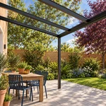 Terrassenüberdachung Plus 4 x 3 Meter Mattschwarz klares Glas moderne Rinne – Unteransicht