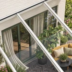 Terrassenüberdachung Plus 4,03 x 3,5 Meter Mattweiß Klarglas moderne Rinne – Glasdetail