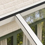 Terrassenüberdachung Plus 4,03 x 3,5 Meter Mattweiß Klarglas moderne Rinne – Verbindungsdetail