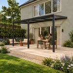 Terrassenüberdachung Plus 6 x 3 Meter Mattschwarz klares Glas moderne Rinne – Gartenblick