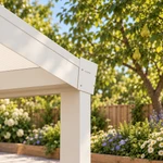 Terrassenüberdachung Plus 10,03 x 4 Meter Mattweiß Opal-Polycarbonat moderne Rinne – Eckdetail