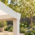 Terrassenüberdachung Plus 3,03 x 3,5 Meter Mattweiß Opal-Polycarbonat moderne Rinne – Eckdetail