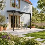 Terrassenüberdachung Plus 4 x 2,5 Meter Mattschwarz opales Polycarbonat moderne Rinne – Gesamtansicht