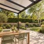 Terrassenüberdachung Plus 6 x 2,5 Meter Mattschwarz opales Polycarbonat moderne Rinne – Unteransicht