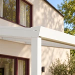 Terrassenüberdachung Plus 6,03 x 4,0 Meter Mattweiß Opal-Polycarbonat moderne Rinne – Rinnendetail