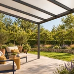 Terrassenüberdachung Plus 7 x 4 Meter Anthrazit opales Polycarbonat moderne Rinne – Unteransicht