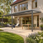 Terrassenüberdachung Plus 8 x 3 Meter Anthrazit opales Polycarbonat moderne Rinne – Seitenansicht